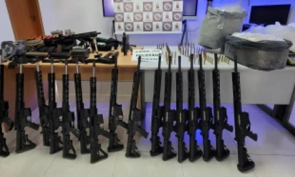 policia-militar-apreende-arsenal-de-guerra-em-paraisopolis-–-jovem-pan