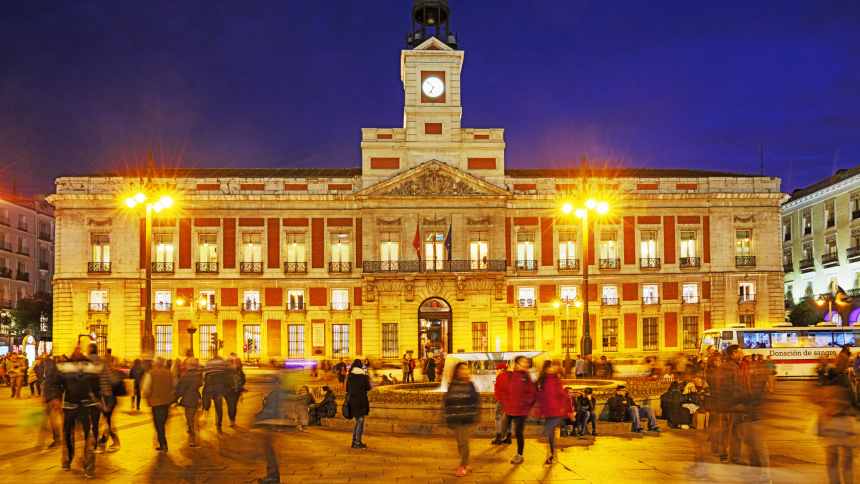 uma-nova-madri-se-abre-na-puerta-del-sol-–-neofeed