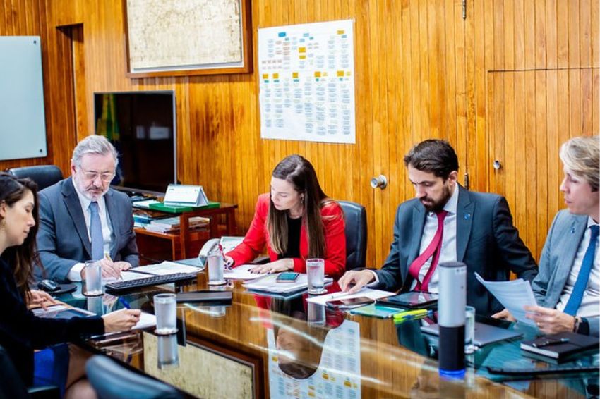 governo-altera-aliquota-de-importacao-de-paineis-solares