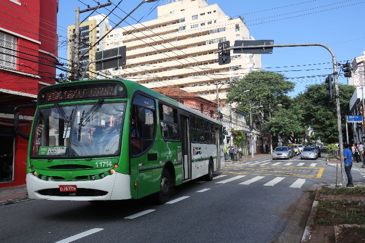Ônibus de São Paulo vão passar a ter gratuidade aos domingos