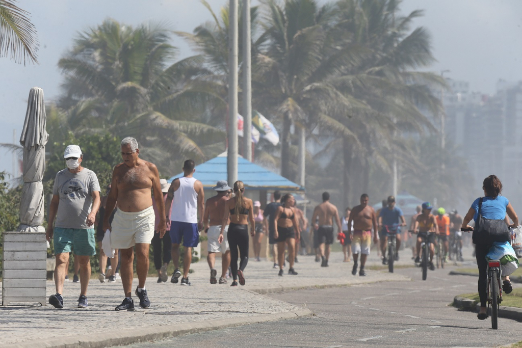 policia-investiga-desaparecimento-de-crianca-na-praia-da-barra-da-tijuca-–-jovem-pan