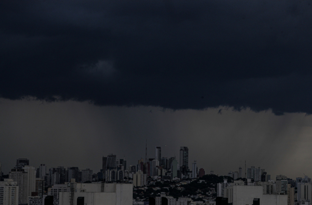 chuva-causa-caos-em-sao-paulo-pelo-quarto-dia-consecutivo-–-jovem-pan
