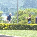 de-folga,-lula-planta-mudas-de-sumauma-no-palacio-da-alvorada-|-cnn-brasil