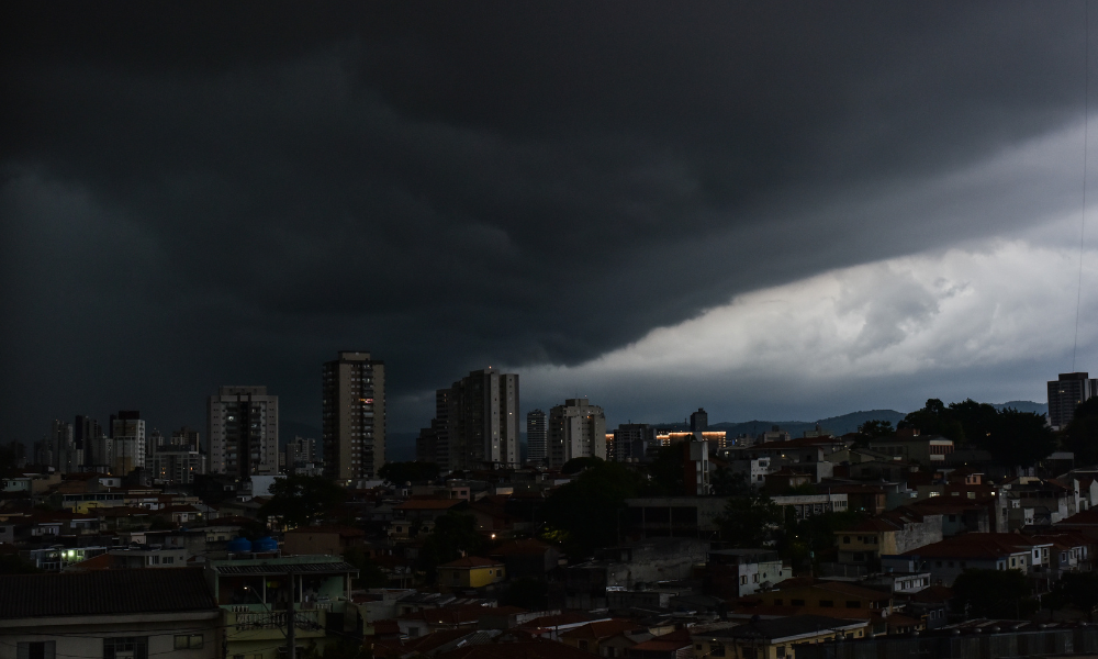 sao-paulo-entra-em-‘estado-de-atencao’-apos-chuvas-intensas-neste-sabado-–-jovem-pan