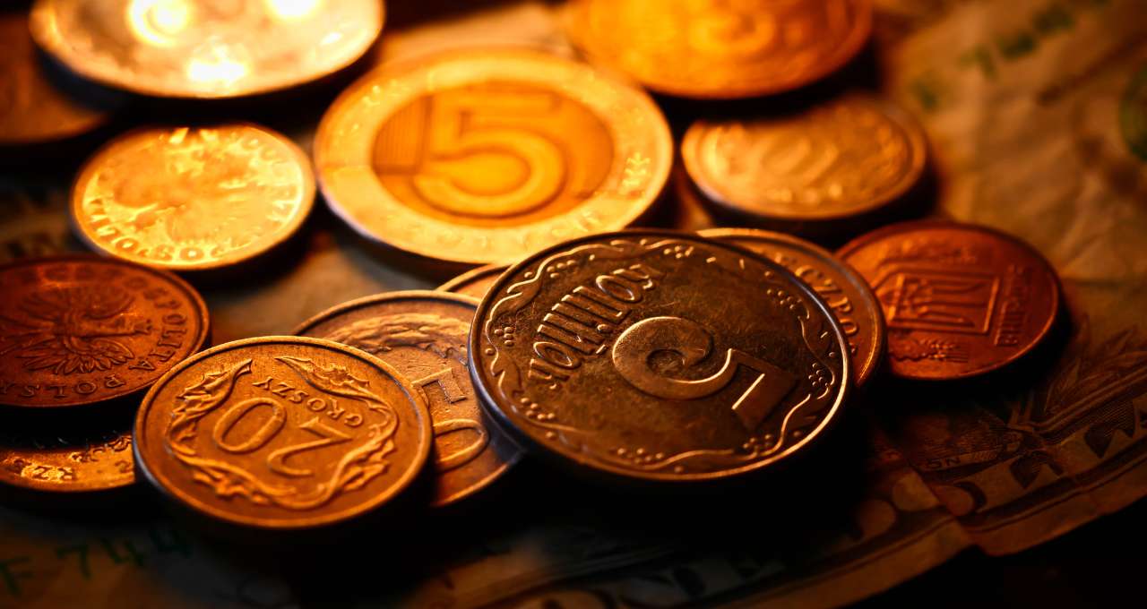 nao-e-o-dolar:-veja-a-moeda-que-teve-um-salto-de-operacoes-em-2023-–-money-times
