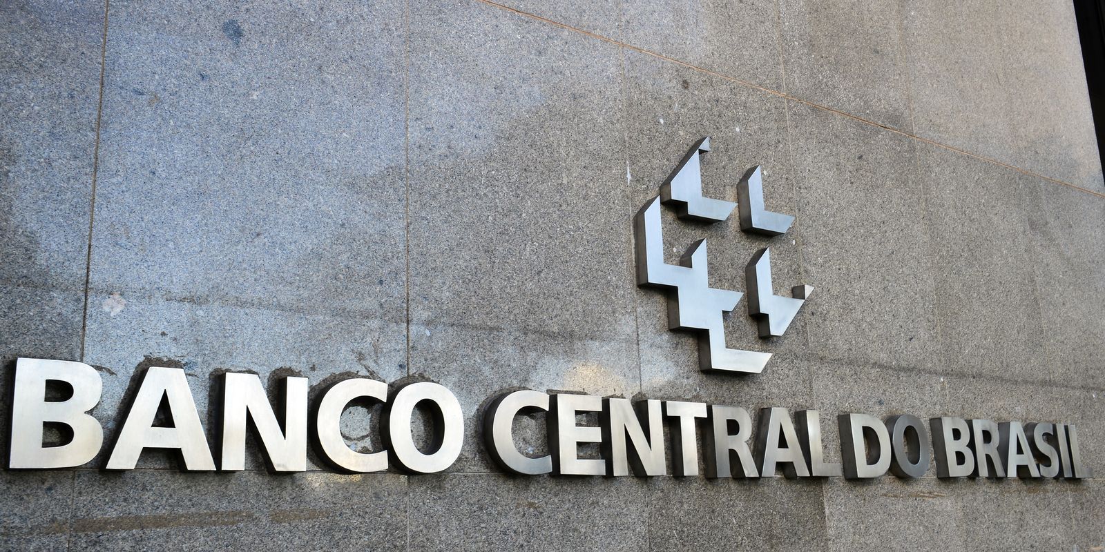 contas-externas-tem-saldo-negativo-de-us$-1,6-bilhao-em-novembro