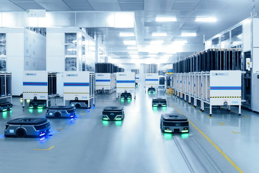 Interior da fábrica da empresa. Imagem: Astronergy/Divulgação