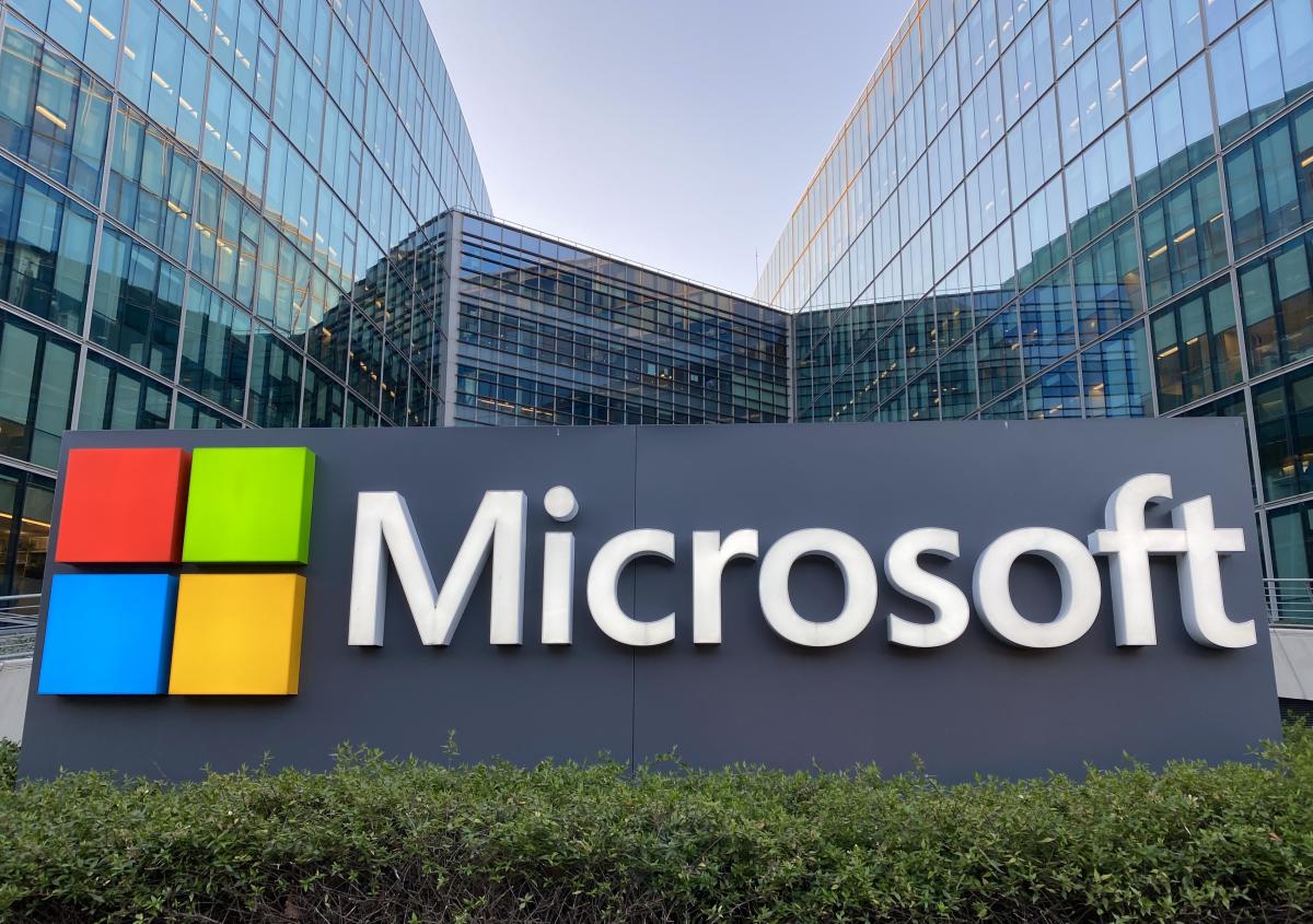 Microsoft (MSFT34) supera expectativa em lucro e receita apoiados por Inteligência Artificial