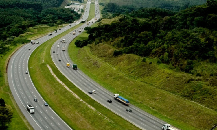 Acidente ocorreu na Rodovia Bandeirantes