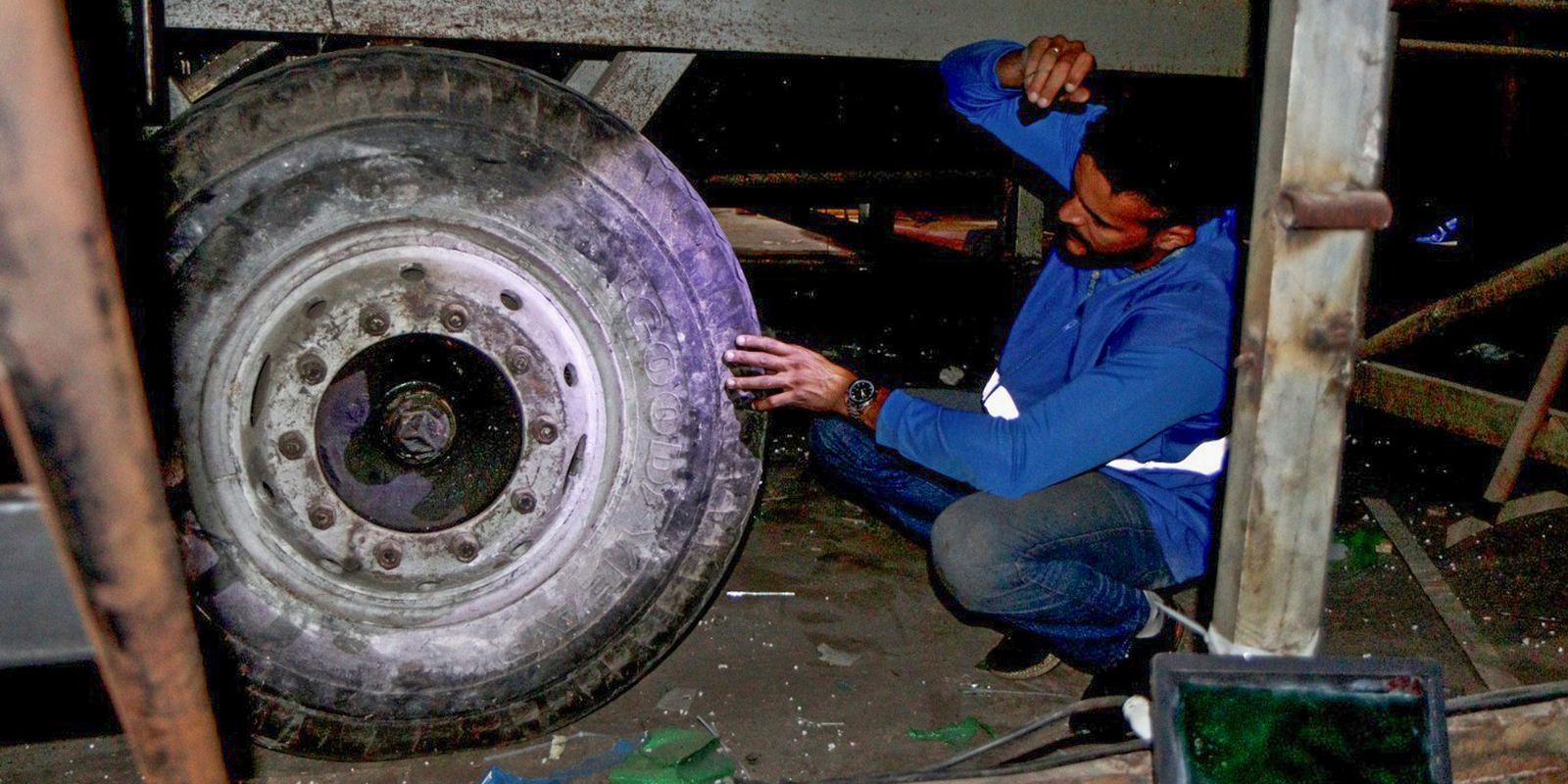 detran-aprova-carros-alegoricos-em-vistoria-de-seguranca-no-rio