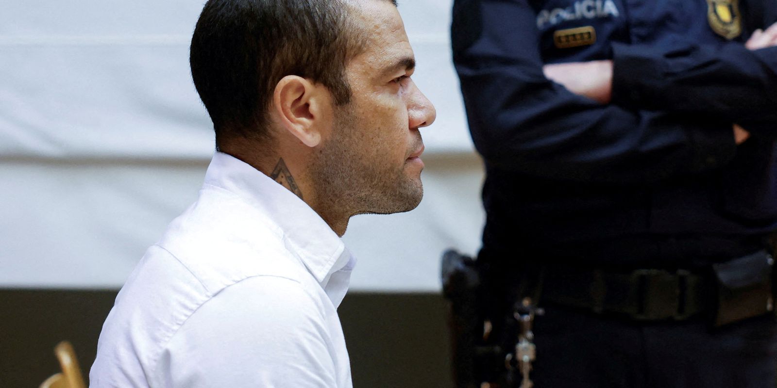 daniel-alves-nega-agressao-sexual-em-tribunal-de-barcelona