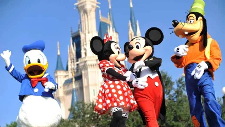 a-disney-esta-jogando-“espaguete-na-parede”,-segundo-nelson-peltz-–-neofeed