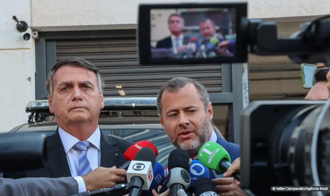 defesa-de-bolsonaro-pede-ao-supremo-que-passaporte-seja-devolvido