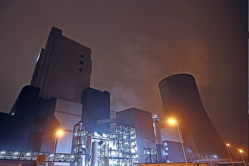 producao-de-eletricidade-a-partir-de-combustiveis-fosseis-cai-nos-paises-da-ocde