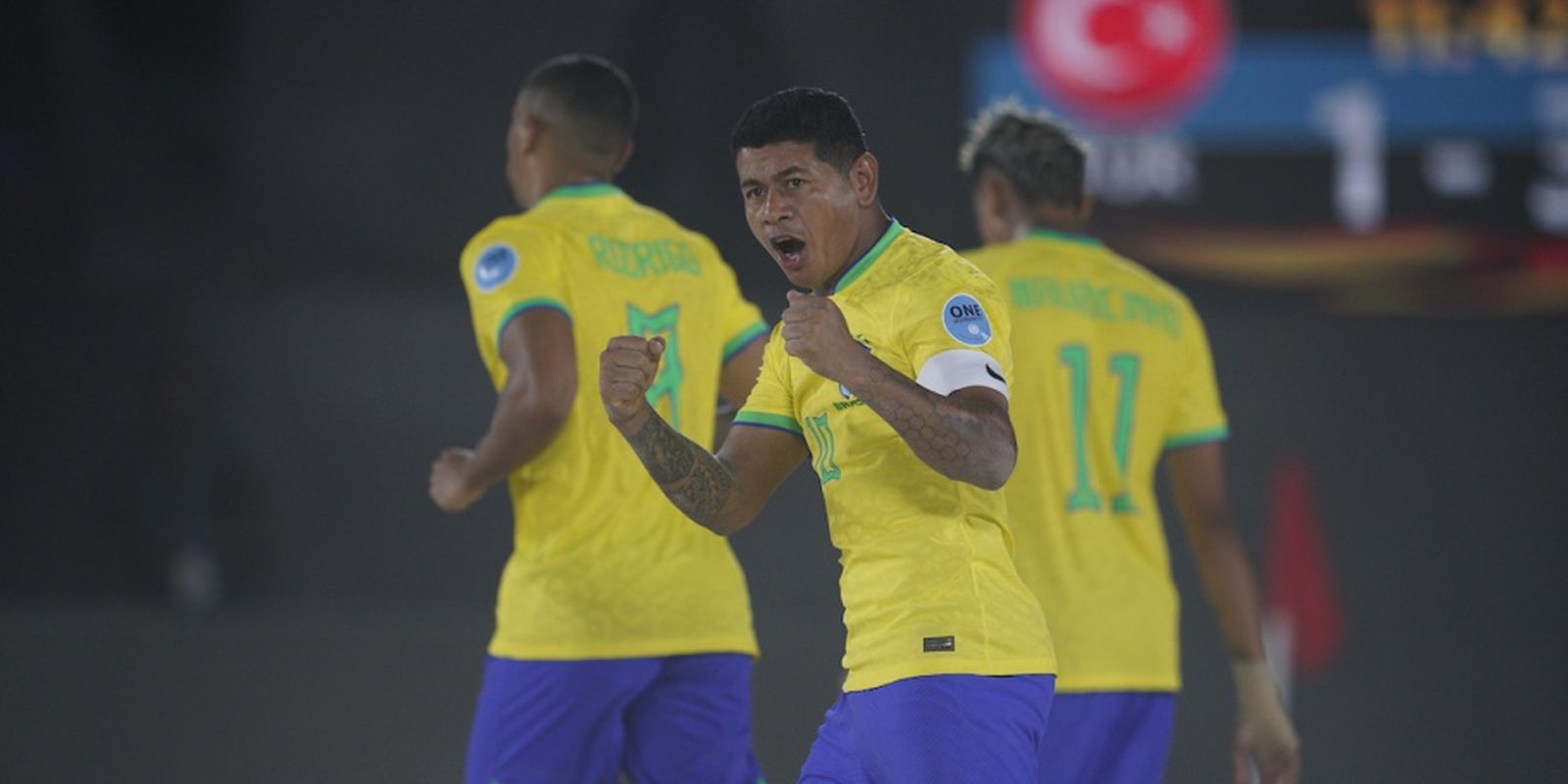 brasil-inicia-copa-do-mundo-de-beach-soccer-com-vitoria-sobre-oma