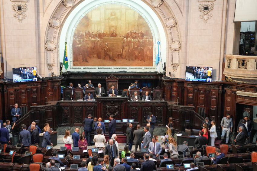 pl-que-preve-multa-por-falha-no-fornecimento-de-energia-tramita-na-alerj