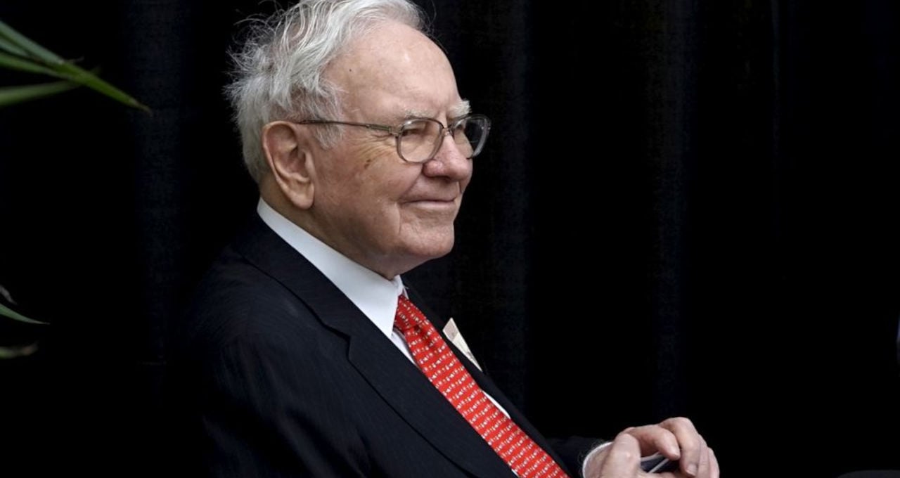empresa-de-warren-buffett-tem-lucro-anual-recorde-–-money-times