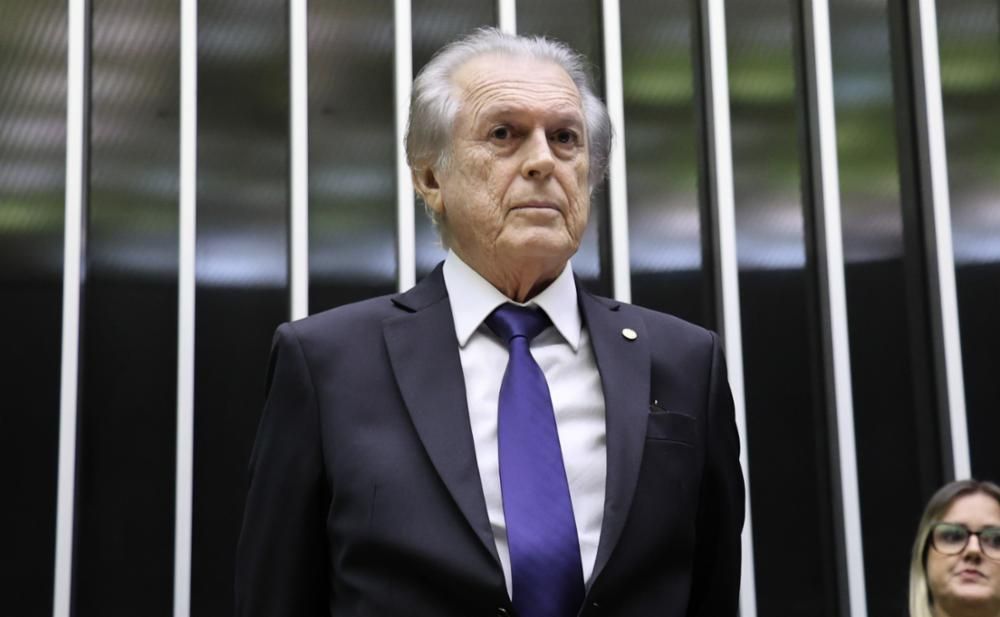 sob-pressao,-bivar-diz-a-cnn-que-nao-renunciara-ao-comando-do-uniao-brasil-|-cnn-brasil