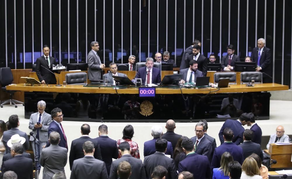 camara-aprova-isencao-do-imposto-de-renda-para-quem-ganha-ate-r$-2.824-|-cnn-brasil