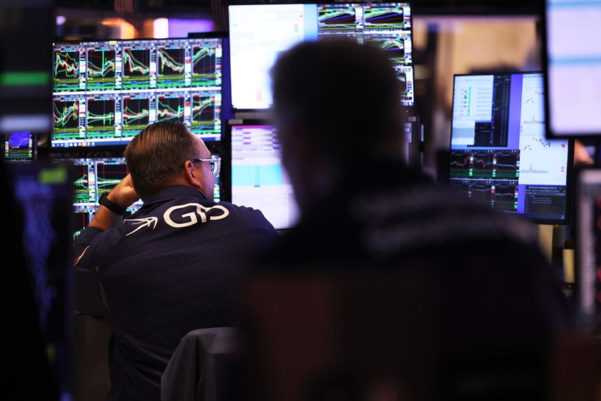 fed-dovish-e-copom-hawkish-ajudam-o-ibovespa-e-seguram-o-dolar-|-investnews