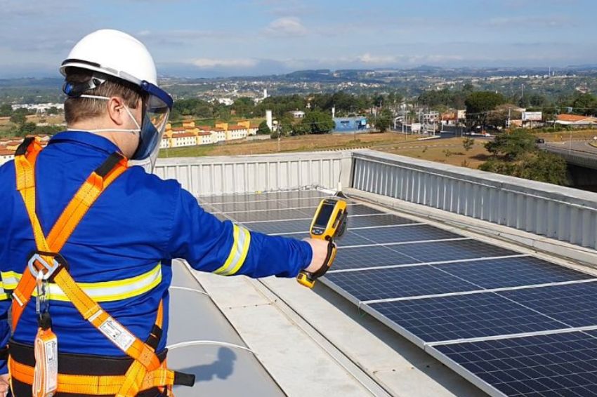 Energia solar já criou mais de 800 mil empregos no segmento de GD Energia solar já criou mais de 800 mil empregos no segmento de GD