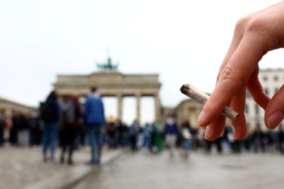 o-grande-problema-das-empresas-de-maconha-e-o-que-fazer-com-tanto-dinheiro-|-investnews