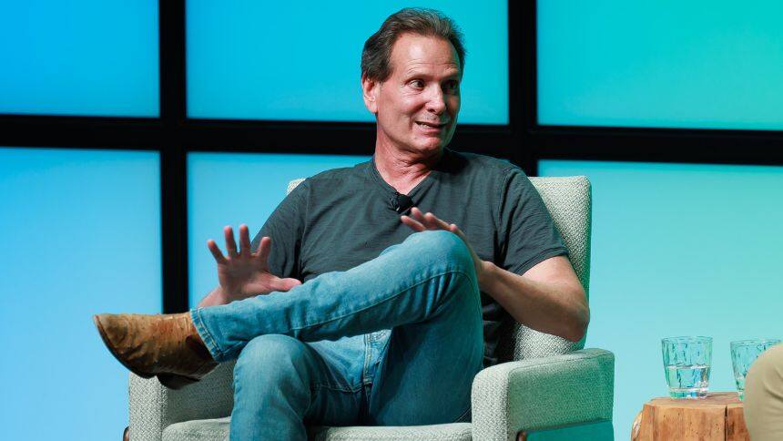 por-que-o-ex-ceo-do-paypal-(e-agora-na-valor-capital)-teme-a-inteligencia-artificial-–-neofeed