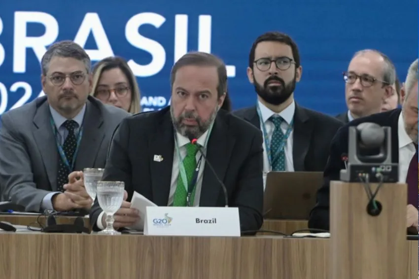 decreto-sobre-renovacao-das-concessoes-sera-publicado-em-15-dias,-diz-ministro