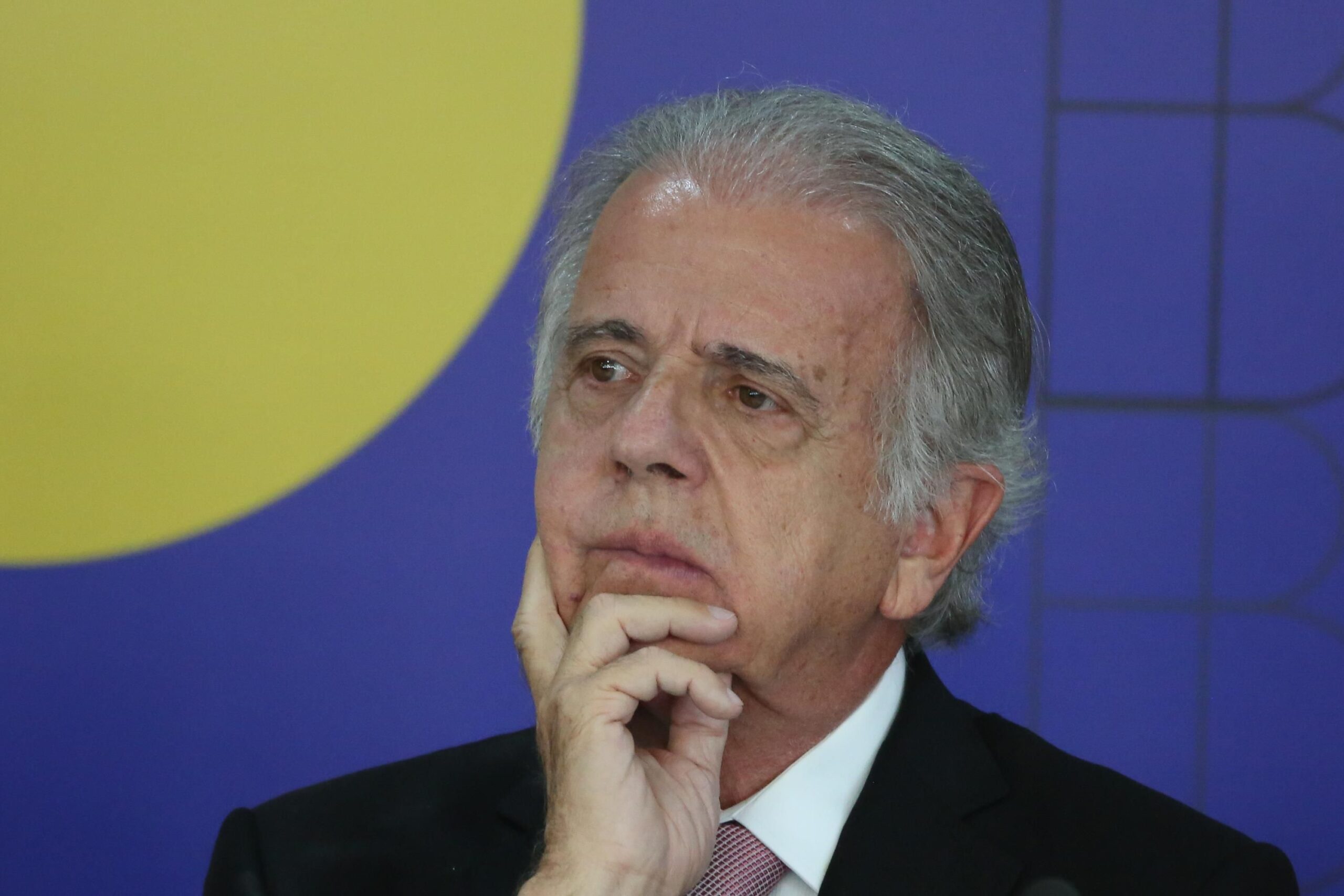 pec-dos-militares-nao-tem-como-foco-depreciar-a-carreira,-diz-jose-mucio-|-cnn-brasil