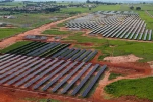 municipio-amplia-acesso-a-energia-solar-por-assinatura-para-comercios