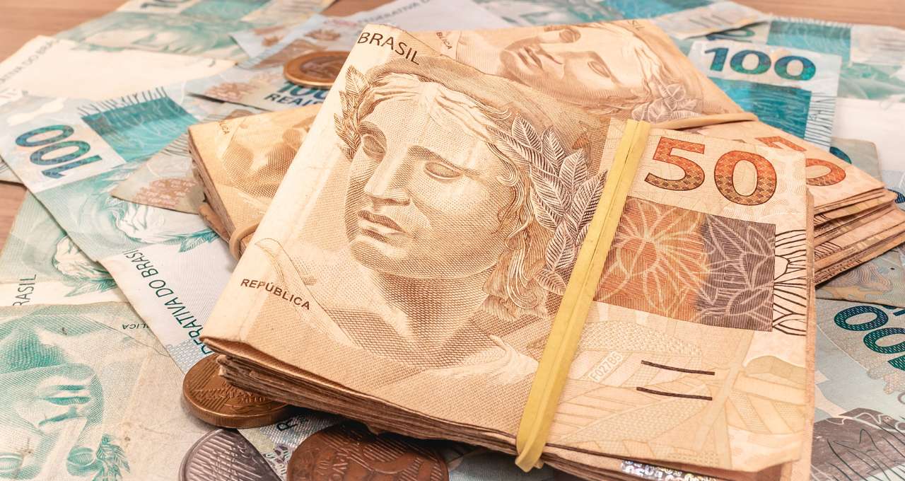7-fundos-imobiliarios-que-pagaram-acima-de-r$-8-em-dividendos-nos-ultimos-12-meses-–-money-times