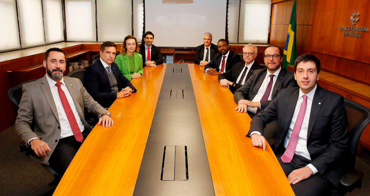 contra-a-corrente:-o-otimismo-de-gestora-de-ex-bc-com-a-selic-–-money-times