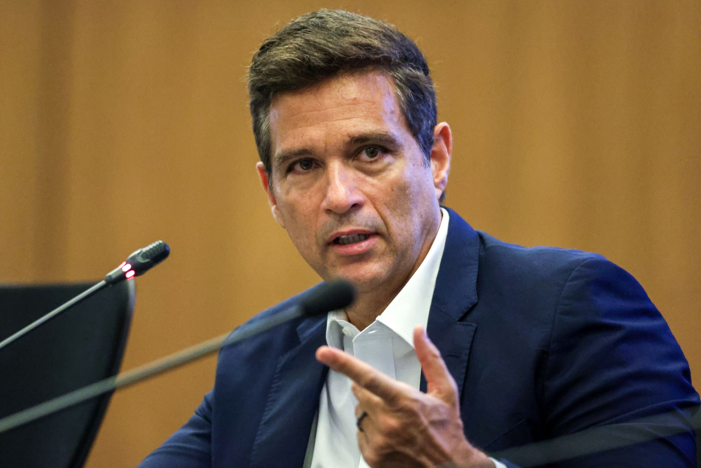 Campos Neto, do BC: ‘Se perdemos âncora fiscal, encarece política monetária’; entenda