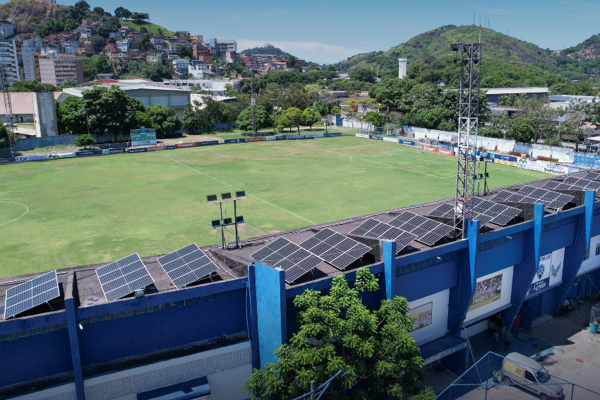 Estádio do Vitória-ES recebe instalação de usina solar Estádio do Vitória-ES recebe instalação de usina solar