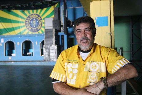 São Paulo (SP), 21/03/2024 - O compositor Cláudio André de Souza, diretor do Grêmio Recreativo Cultural Social Escola de Samba Unidos do Peruche, na quadra da escola de samba. Foto: Rovena Rosa/Agência Brasil