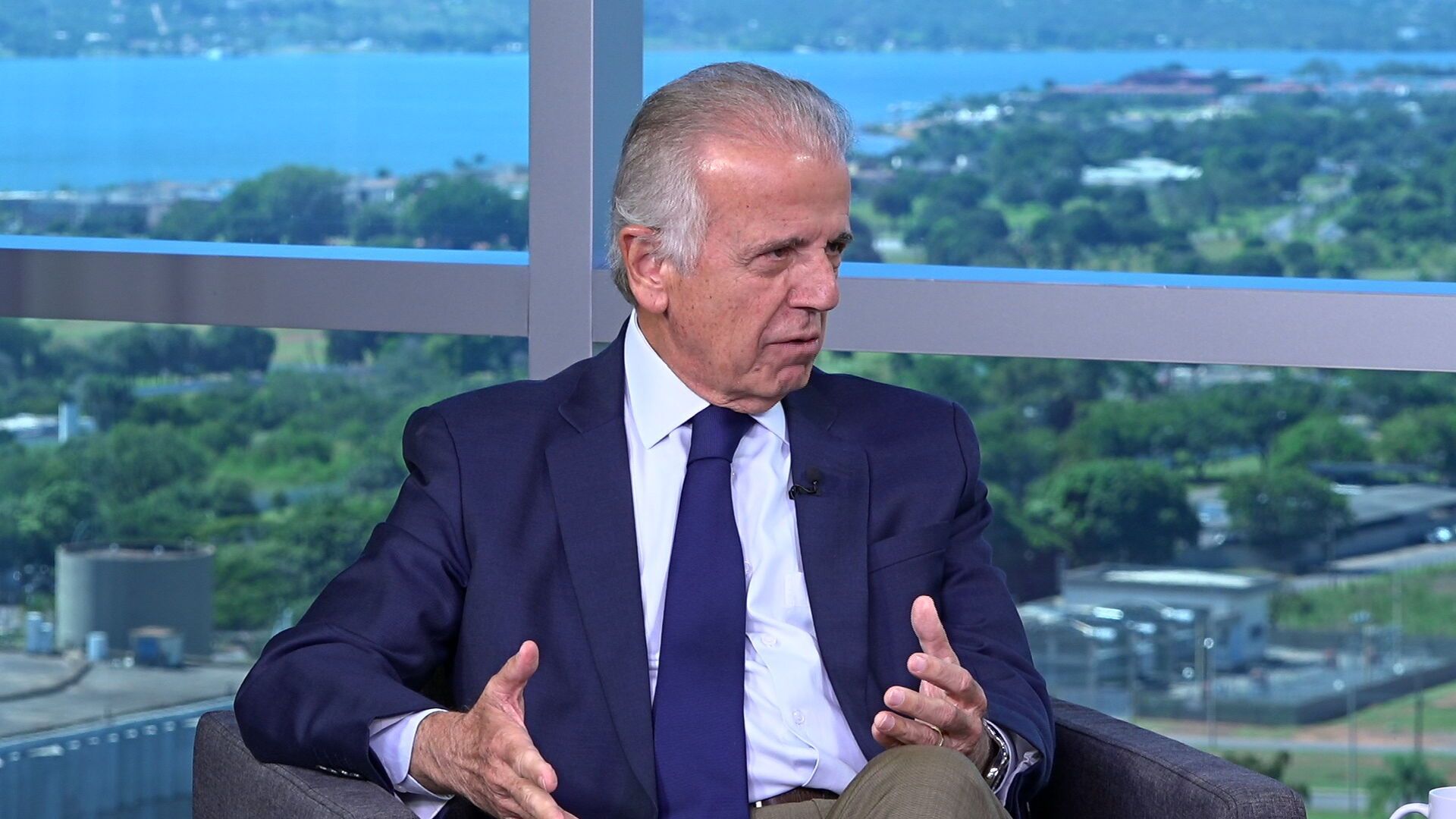 governo-negocia-percentual-menor-em-pec-das-forcas-armadas,-diz-mucio-a-cnn-|-cnn-brasil