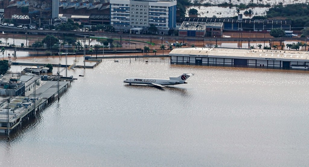 anac-proibe-venda-de-passagens-para-porto-alegre-e-reabertura-de-aeroporto-segue-sem-previsao