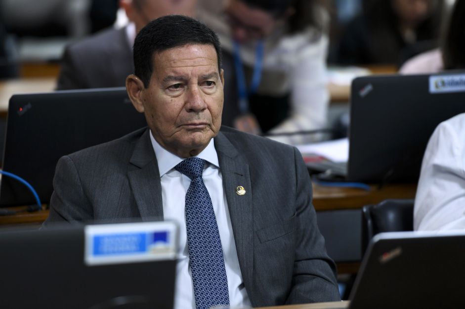 oposicao-pede-anistia-da-divida-do-rs-com-a-uniao;-projeto-do-governo-preve-suspensao-|-cnn-brasil