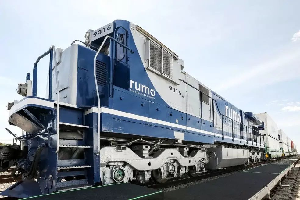 ‘nossa-competicao-e-com-outros-grandes-corredores-logisticos-do-mundo’,-diz-ceo-da-rumo-(rail3)