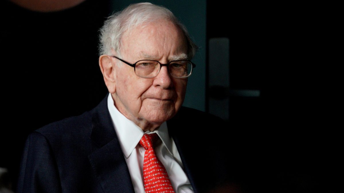 Buffett: a menos que algo extraordinário aconteça, Apple seguirá como nossa maior alocação
