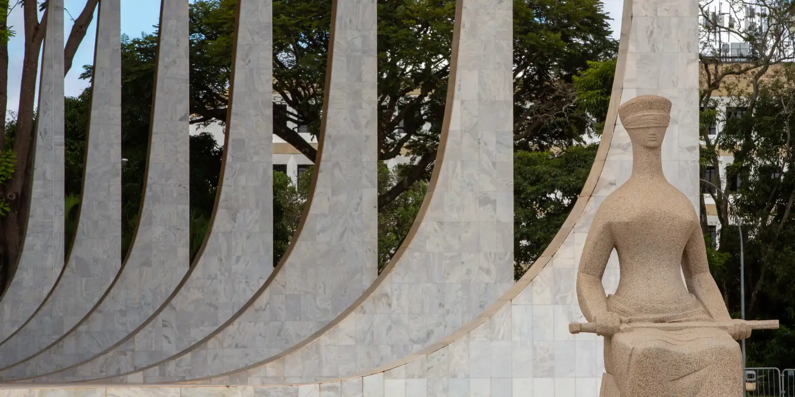 por-unanimidade,-stf-mantem-decisao-de-dino-que-suspendeu-emendas