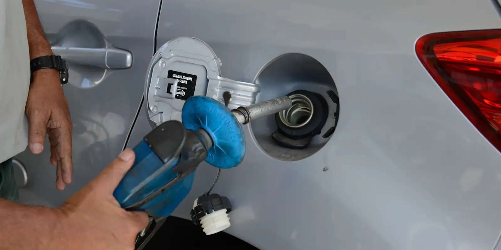 inalacao-do-vapor-de-gasolina-causa-cancer-e-ameaca-frentistas