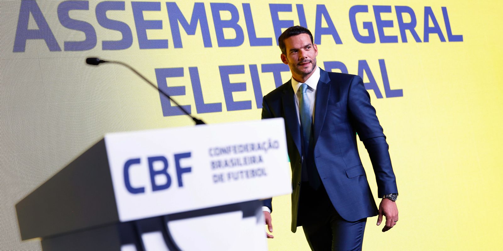 candidato-unico,-samir-xaud-e-eleito-presidente-da-cbf