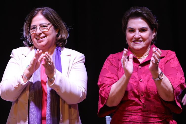 Fabio Rodrigues-Pozzebom/ Agência Brasil Brasília (DF) 28/05/2025 Cerimônia de transmissão de cargo do Ministério das Mulheres. Márcia Lopes, assume a pasta no lugar de Cida Gonçalves. Participam do evento autoridades de governo e representantes de movimentos de mulheres e de organizações da sociedade civil. Foto: Fabio Rodrigues-Pozzebom/ Agência Brasil