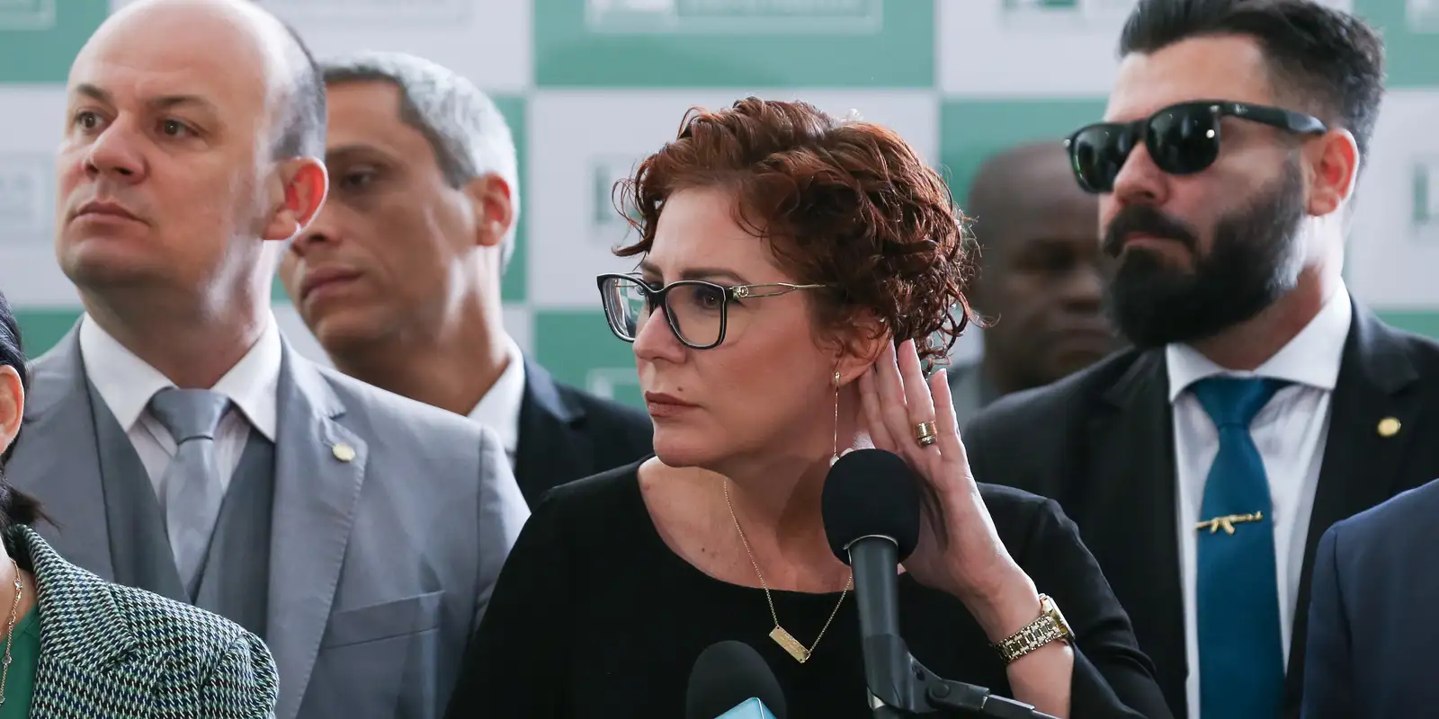 por-9-votos-a-2,-zambelli-e-condenada-pela-segunda-vez-no-stf 