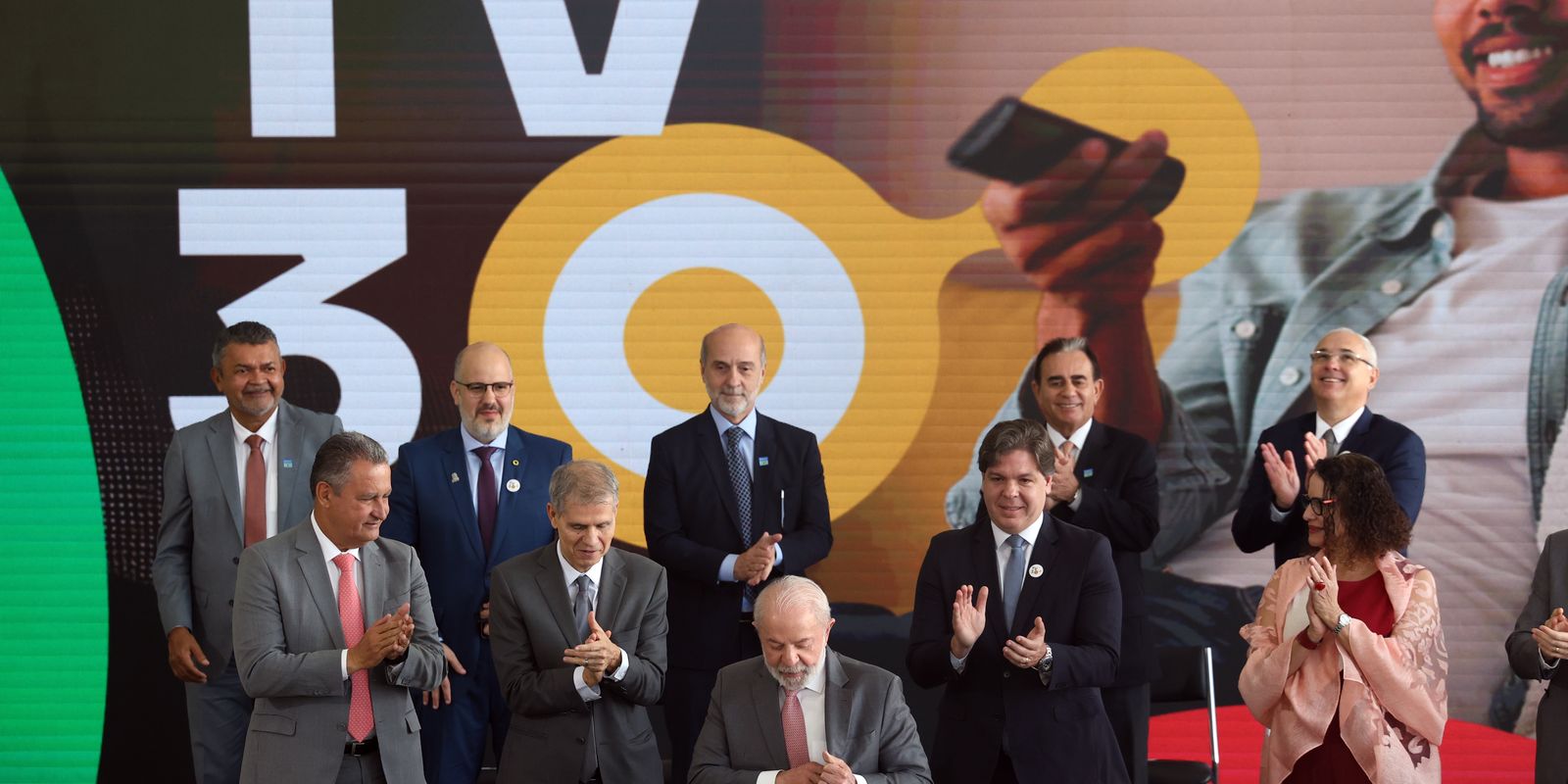 ebc-participa-da-construcao-da-tv-3.0-e-celebra-assinatura-de-decreto