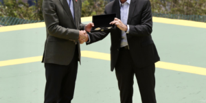 principe-william-visita-pao-de-acucar-e-recebe-chave-da-cidade-do-rio