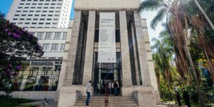 obras-de-arte-de-matisse-e-portinari-sao-roubadas-de-biblioteca-em-sp