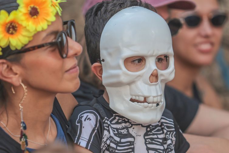 São Paulo (SP), 16/02/2026 - Desfile do Bloco Sabbath, na Rua Caetés na Pompéia.   Foto: Paulo Pinto/Agência Brasil