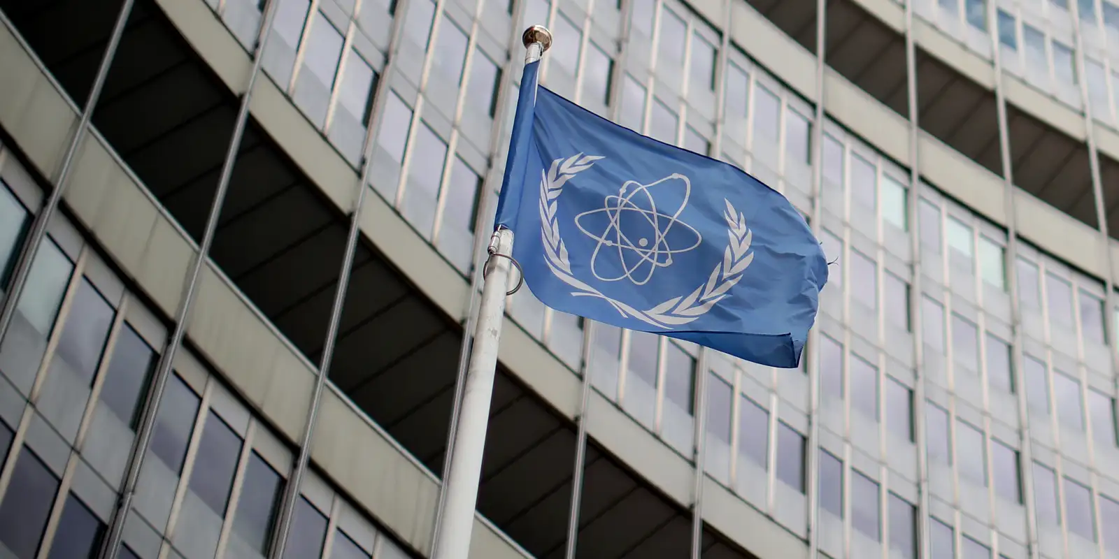 agencia-de-energia-atomica-descarta-vazamento-radiologico-no-ira